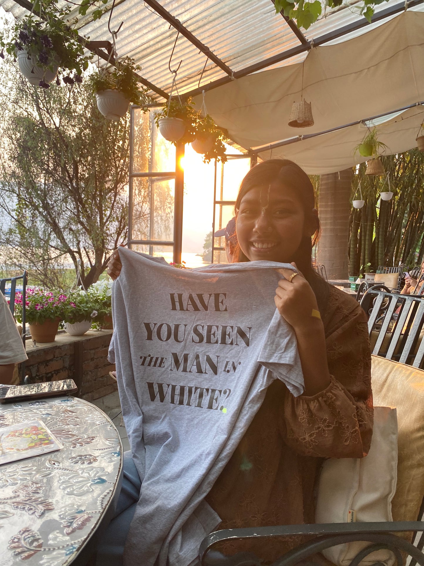 Hanes Man in White T-Shirt - 4 Languages
