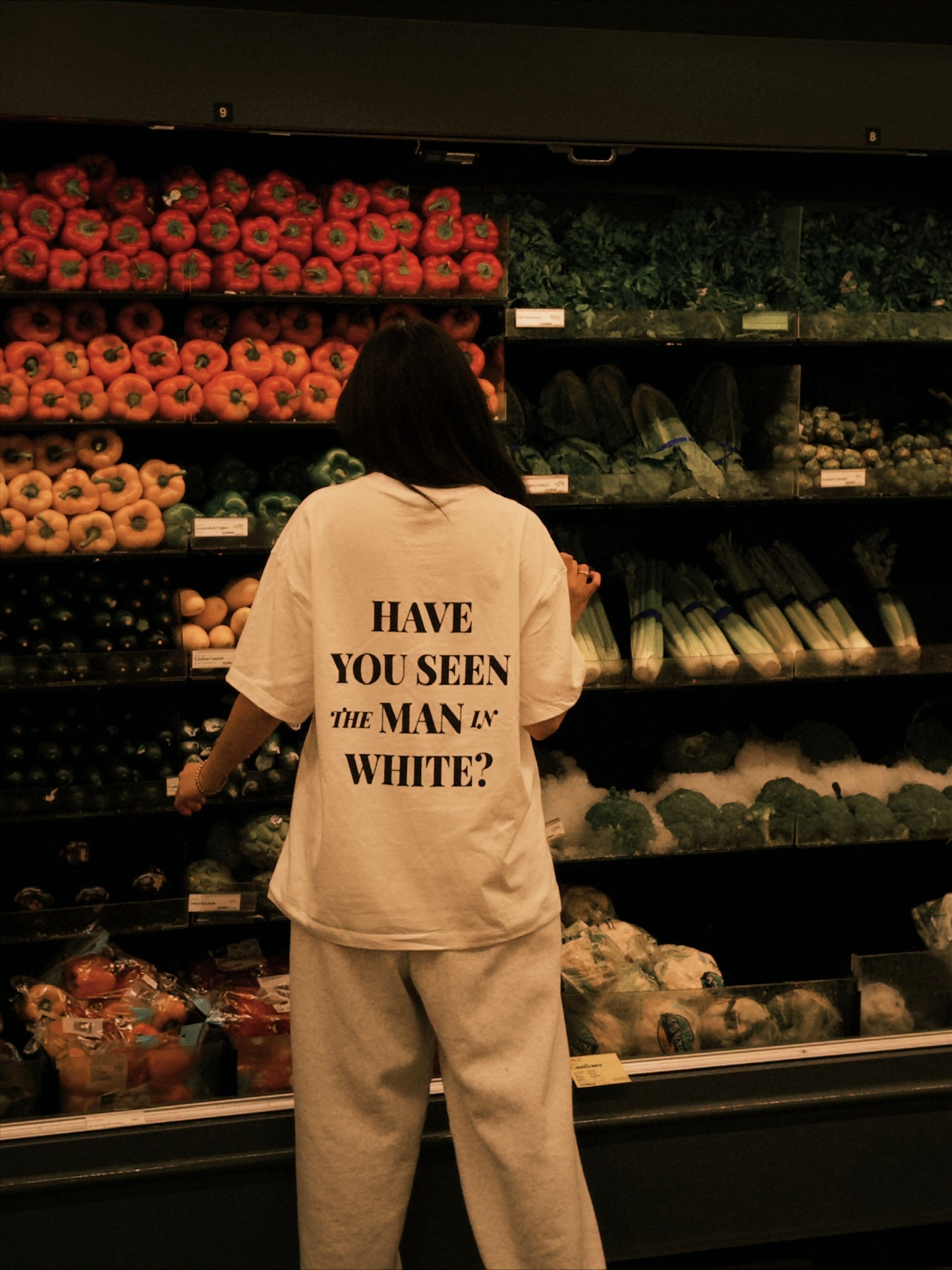 Man in White - 4 Languages