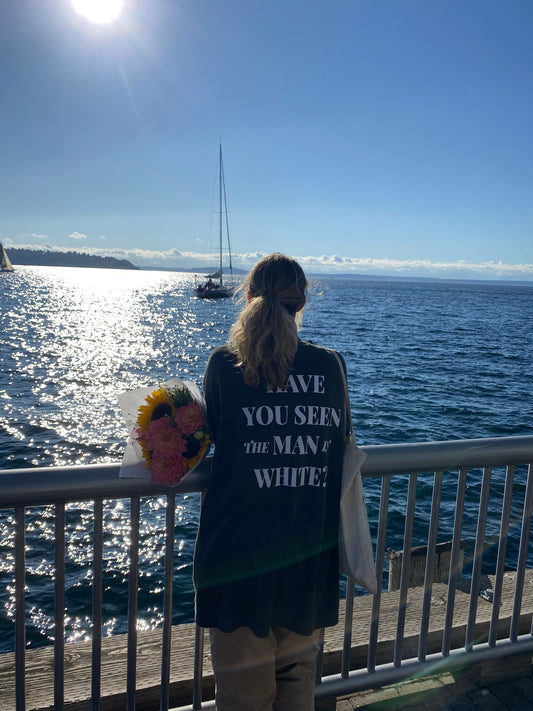 Gildan Crewneck Man in White -  4 Languages